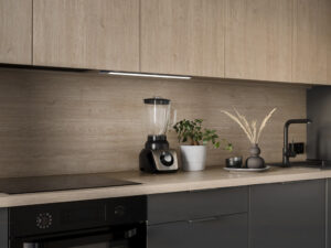 Akuga LED valgusti puuteanduriga